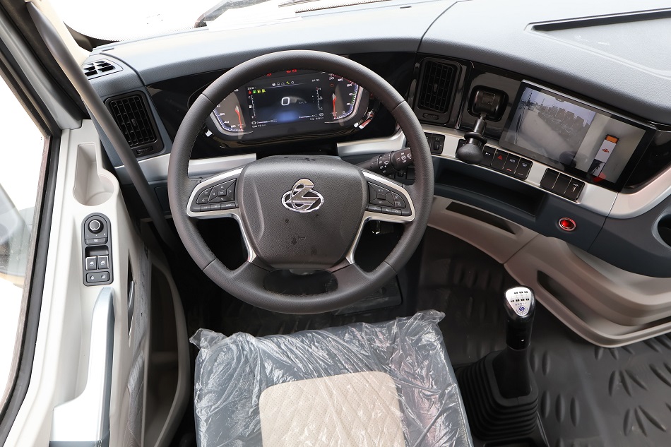 Xe đầu kéo chenglong H7 Máy 450hp Nhập Khẩu